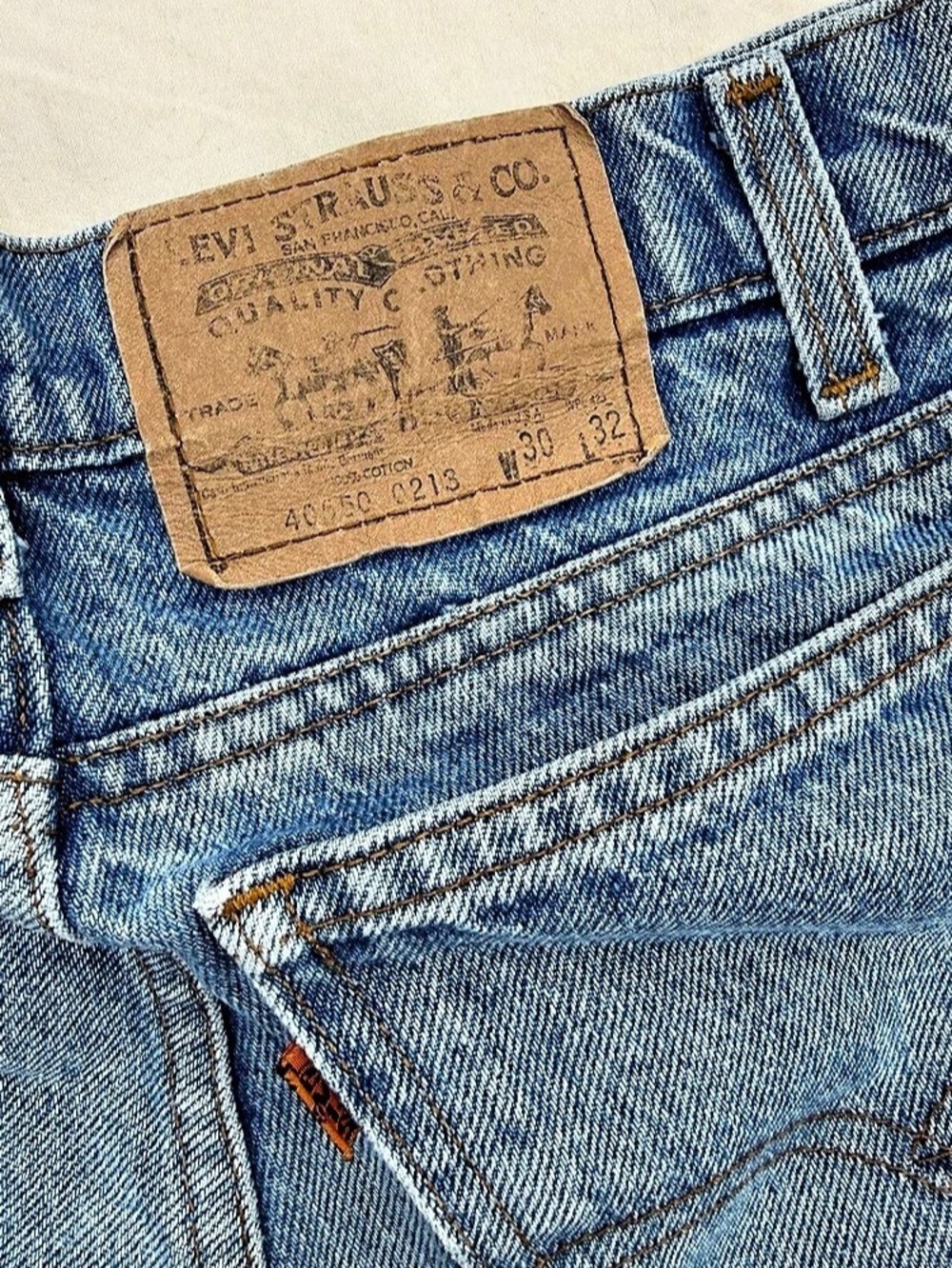 Vintage 30x32 Orange Tab Levi’s - Picture 5 of 6